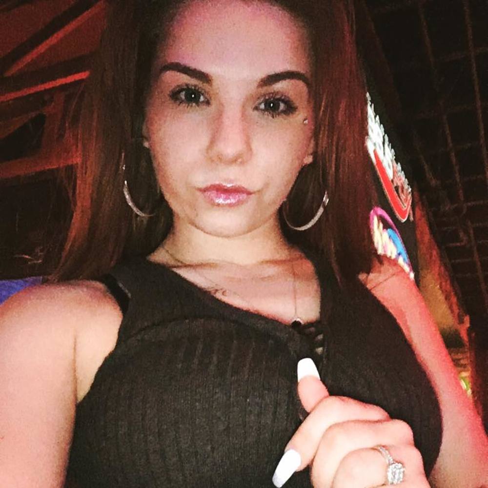 Meet your Posher, Andrea